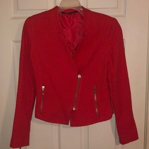 Plunging neck line blazer